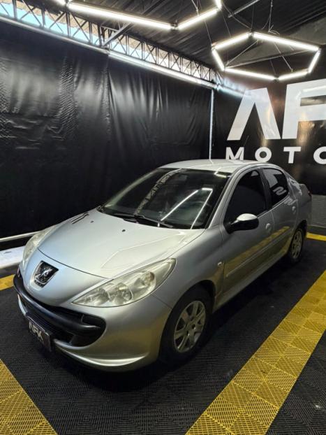 PEUGEOT 207 Sedan 1.4 4P PASSION XR FLEX, Foto 2