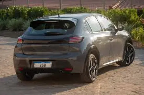 PEUGEOT 208 1.0 12V 4P FLEX GT TURBO 200 AUTOMTICO CVT, Foto 2