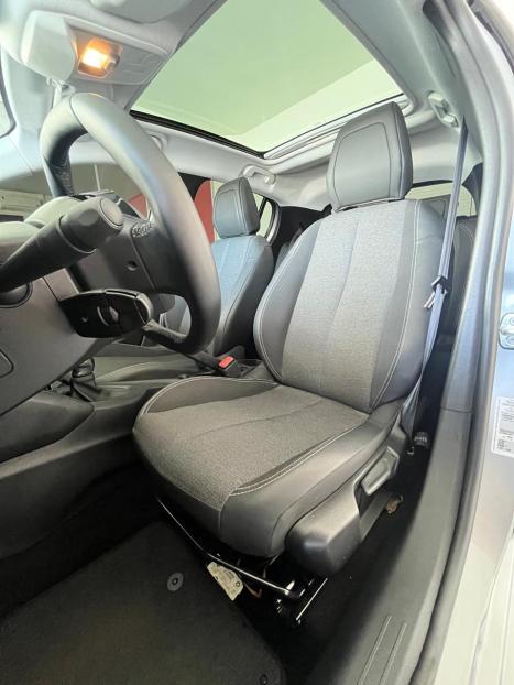 PEUGEOT 208 1.0 12V 4P FLEX ALLURE TURBO 200 AUTOM�TICO CVT, Foto 20