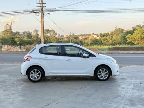 PEUGEOT 208 1.5 4P FLEX ALLURE, Foto 5