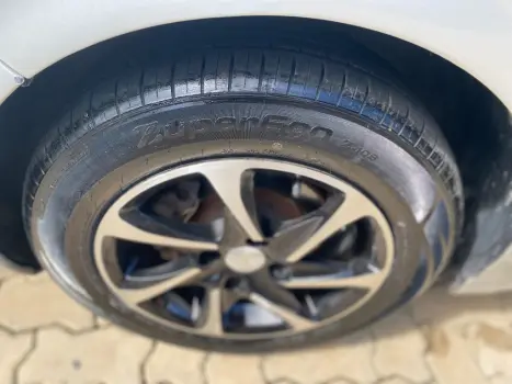 PEUGEOT 208 1.5 4P FLEX ALLURE, Foto 10