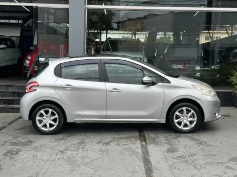 PEUGEOT 208 1.5 4P FLEX ALLURE, Foto 6