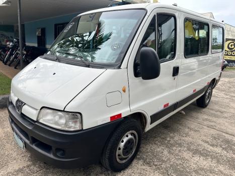 PEUGEOT Boxer 2.3 HDI 330 TURBO DIESEL 16 LUGARES, Foto 1