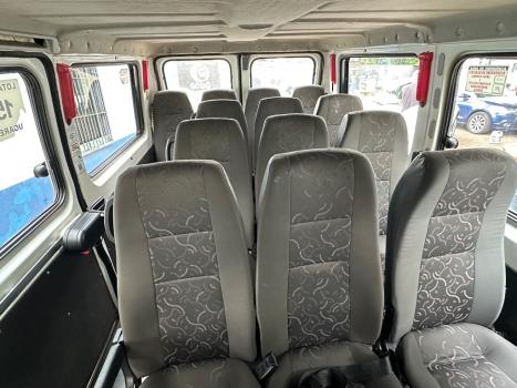 PEUGEOT Boxer 2.3 HDI 330 TURBO DIESEL 16 LUGARES, Foto 5