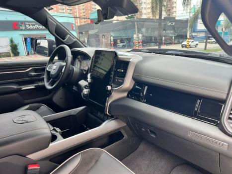 RAM 1500 3.0 HURRICANE 6 BITURBO LARAMIE NIGHT EDITION CABINE DUPLA 4X4 AUTOM�TICO, Foto 11