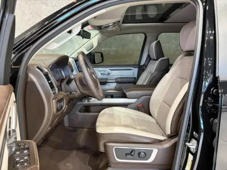 RAM 1500 3.0 HURRICANE 6 BITURBO LARAMIE CABINE DUPLA 4X4 AUTOM�TICO, Foto 11