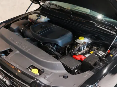 RAM 1500 3.0 HURRICANE 6 BITURBO LARAMIE NIGHT EDITION CABINE DUPLA 4X4 AUTOM�TICO, Foto 20