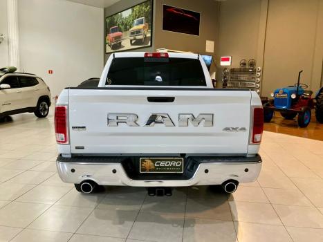 RAM 1500 5.7 V8 CLASSIC LARAMIE CABINE DUPLA 4X4 AUTOM�TICO, Foto 4