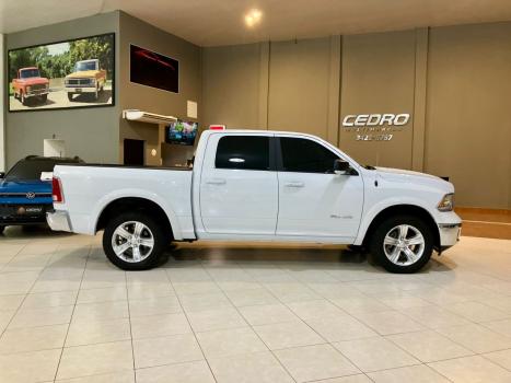 RAM 1500 5.7 V8 CLASSIC LARAMIE CABINE DUPLA 4X4 AUTOM�TICO, Foto 6