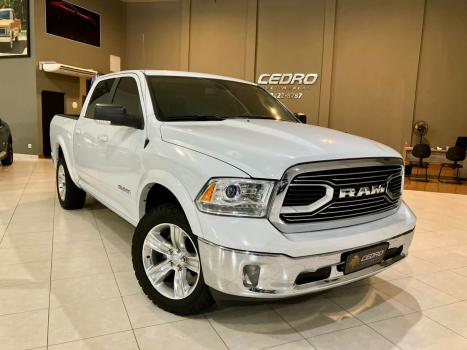RAM 1500 5.7 V8 CLASSIC LARAMIE CABINE DUPLA 4X4 AUTOM�TICO, Foto 7