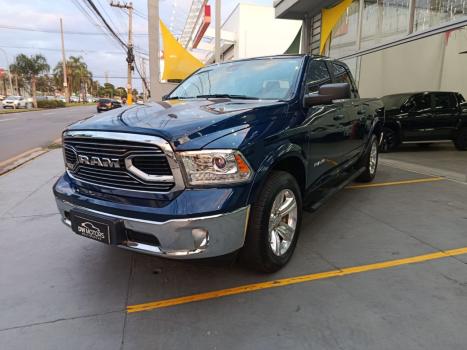 RAM 1500 5.7 V8 CLASSIC LARAMIE CABINE DUPLA 4X4 AUTOM�TICO, Foto 2