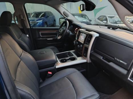 RAM 1500 5.7 V8 CLASSIC LARAMIE CABINE DUPLA 4X4 AUTOM�TICO, Foto 7