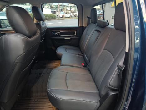 RAM 1500 5.7 V8 CLASSIC LARAMIE CABINE DUPLA 4X4 AUTOM�TICO, Foto 9