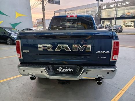 RAM 1500 5.7 V8 CLASSIC LARAMIE CABINE DUPLA 4X4 AUTOM�TICO, Foto 13