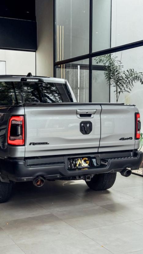 RAM 1500 5.7 V8 REBEL CABINE DUPLA 4X4 AUTOMTICO, Foto 4