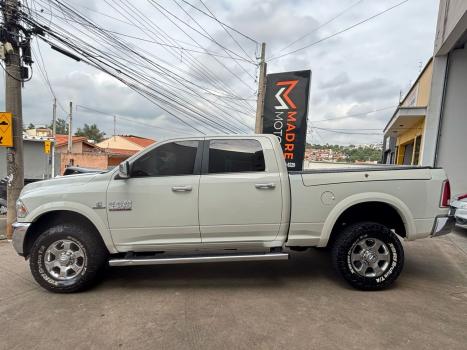 RAM 2500 6.7 I6 24V SLT CABINE DUPLA TURBO DIESEL LARAMIE 4X4 AUTOMTICO, Foto 6