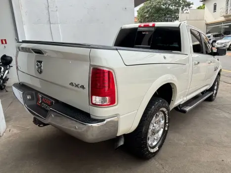 RAM 2500 6.7 I6 24V SLT CABINE DUPLA TURBO DIESEL LARAMIE 4X4 AUTOMTICO, Foto 8