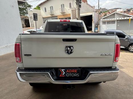 RAM 2500 6.7 I6 24V SLT CABINE DUPLA TURBO DIESEL LARAMIE 4X4 AUTOMTICO, Foto 12