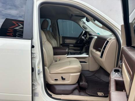 RAM 2500 6.7 I6 24V SLT CABINE DUPLA TURBO DIESEL LARAMIE 4X4 AUTOMTICO, Foto 15