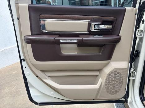 RAM 2500 6.7 I6 24V SLT CABINE DUPLA TURBO DIESEL LARAMIE 4X4 AUTOMTICO, Foto 20