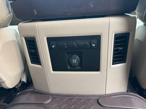 RAM 2500 6.7 I6 24V SLT CABINE DUPLA TURBO DIESEL LARAMIE 4X4 AUTOMTICO, Foto 22