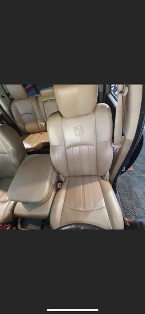 RAM 2500 6.7 I6 24V SLT CABINE DUPLA TURBO DIESEL LARAMIE 4X4 AUTOMTICO, Foto 10