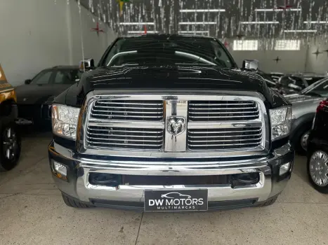 RAM 2500 6.7 I6 24V SLT CABINE DUPLA TURBO DIESEL LARAMIE 4X4 AUTOM�TICO, Foto 2