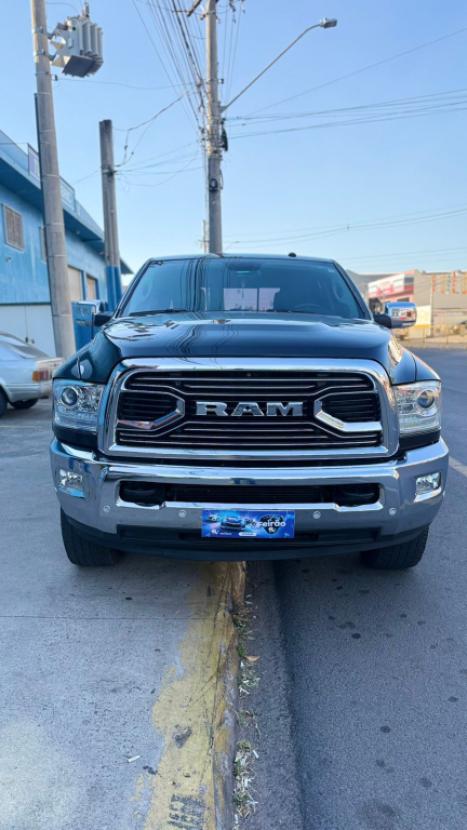RAM 2500 6.7 I6 24V SLT CABINE DUPLA TURBO DIESEL LARAMIE 4X4 AUTOMTICO, Foto 3