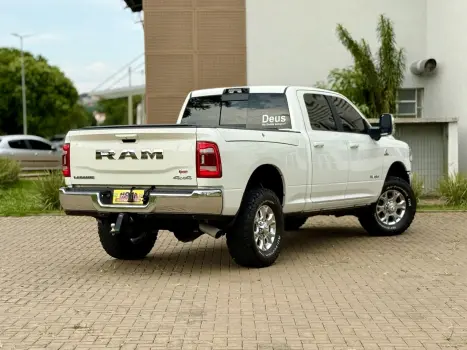 RAM 2500 6.7 I6 24V SLT CABINE DUPLA TURBO DIESEL LARAMIE 4X4 AUTOMTICO, Foto 9