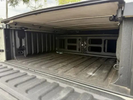 RAM 2500 6.7 I6 24V SLT CABINE DUPLA TURBO DIESEL LARAMIE 4X4 AUTOMTICO, Foto 10