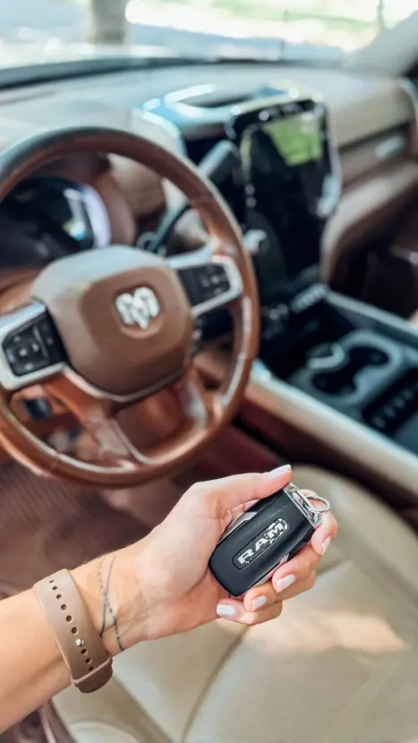 RAM 2500 6.7 I6 24V SLT CABINE DUPLA TURBO DIESEL LARAMIE 4X4 AUTOM�TICO, Foto 14