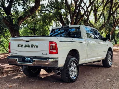 RAM 2500 6.7 I6 24V SLT CABINE DUPLA TURBO DIESEL LARAMIE 4X4 AUTOM�TICO, Foto 17