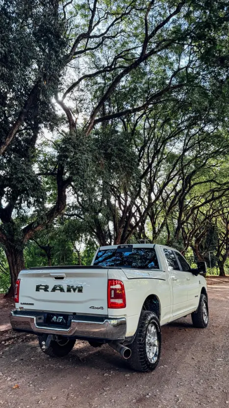 RAM 2500 6.7 I6 24V SLT CABINE DUPLA TURBO DIESEL LARAMIE 4X4 AUTOM�TICO, Foto 19