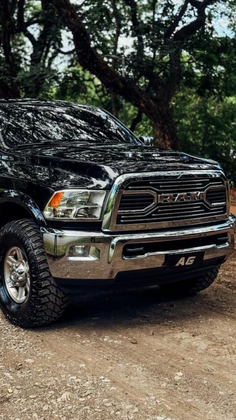 RAM 2500 6.7 I6 24V SLT CABINE DUPLA TURBO DIESEL LARAMIE 4X4 AUTOM�TICO, Foto 5