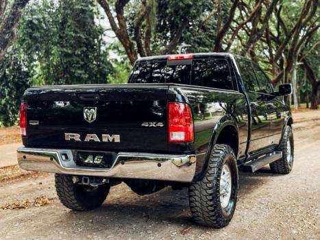 RAM 2500 6.7 I6 24V SLT CABINE DUPLA TURBO DIESEL LARAMIE 4X4 AUTOM�TICO, Foto 16