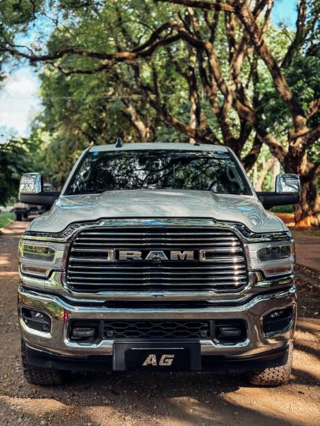 RAM 2500 6.7 I6 24V SLT CABINE DUPLA TURBO DIESEL LARAMIE 4X4 AUTOM�TICO, Foto 4