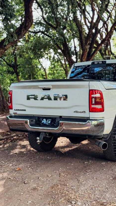 RAM 2500 6.7 I6 24V SLT CABINE DUPLA TURBO DIESEL LARAMIE 4X4 AUTOM�TICO, Foto 15