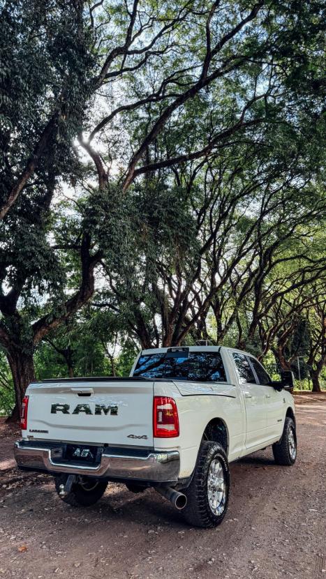 RAM 2500 6.7 I6 24V SLT CABINE DUPLA TURBO DIESEL LARAMIE 4X4 AUTOM�TICO, Foto 19