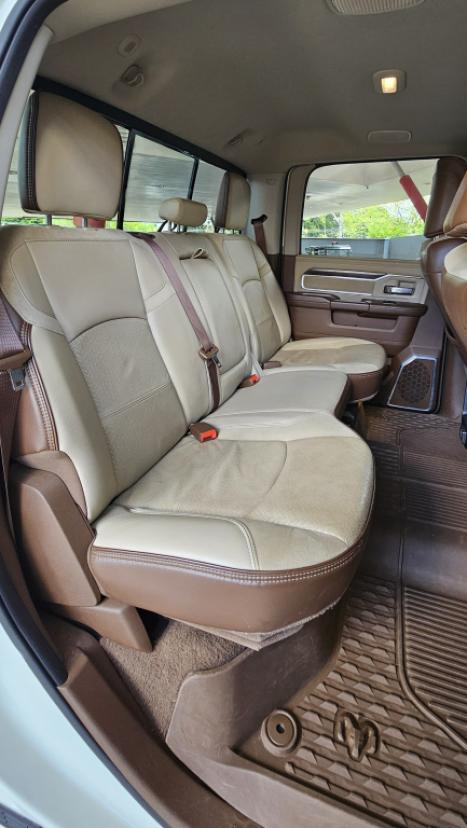 RAM 2500 6.7 I6 24V SLT CABINE DUPLA TURBO DIESEL LARAMIE 4X4 AUTOM�TICO, Foto 9