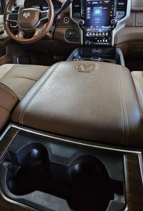 RAM 2500 6.7 I6 24V SLT CABINE DUPLA TURBO DIESEL LARAMIE 4X4 AUTOM�TICO, Foto 11