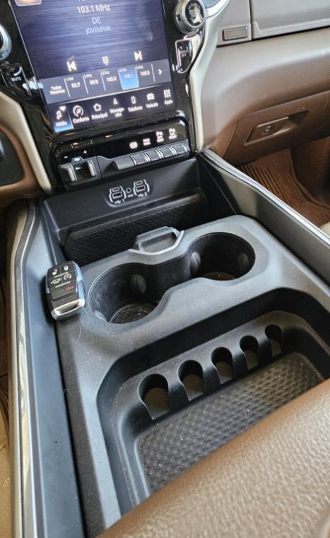 RAM 2500 6.7 I6 24V SLT CABINE DUPLA TURBO DIESEL LARAMIE 4X4 AUTOM�TICO, Foto 12