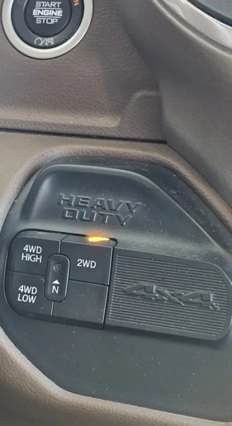 RAM 2500 6.7 I6 24V SLT CABINE DUPLA TURBO DIESEL LARAMIE 4X4 AUTOM�TICO, Foto 14