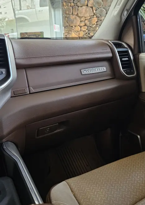 RAM 2500 6.7 I6 24V SLT CABINE DUPLA TURBO DIESEL LARAMIE 4X4 AUTOM�TICO, Foto 16