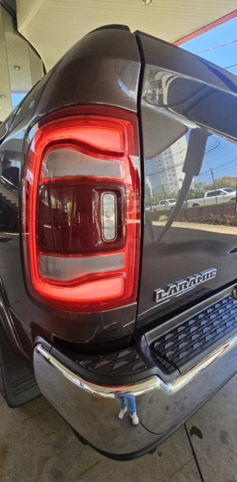 RAM 2500 6.7 I6 24V SLT CABINE DUPLA TURBO DIESEL LARAMIE 4X4 AUTOM�TICO, Foto 10