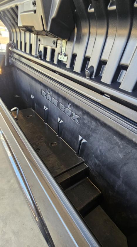 RAM 2500 6.7 I6 24V SLT CABINE DUPLA TURBO DIESEL LARAMIE 4X4 AUTOM�TICO, Foto 13