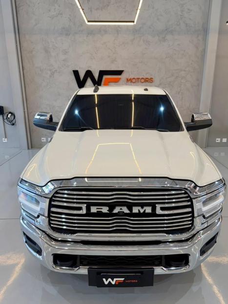 RAM 2500 6.7 I6 24V SLT CABINE DUPLA TURBO DIESEL LARAMIE 4X4 AUTOM�TICO, Foto 2