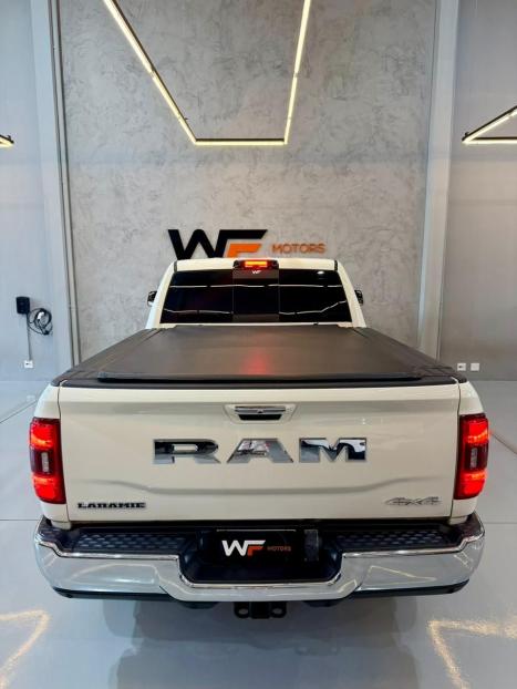 RAM 2500 6.7 I6 24V SLT CABINE DUPLA TURBO DIESEL LARAMIE 4X4 AUTOM�TICO, Foto 3