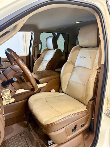 RAM 2500 6.7 I6 24V SLT CABINE DUPLA TURBO DIESEL LARAMIE 4X4 AUTOM�TICO, Foto 10