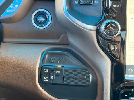 RAM 2500 6.7 I6 24V SLT CABINE DUPLA TURBO DIESEL LARAMIE 4X4 AUTOM�TICO, Foto 13