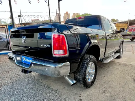 RAM 2500 6.7 I6 24V SLT CABINE DUPLA TURBO DIESEL LARAMIE 4X4 AUTOM�TICO, Foto 4